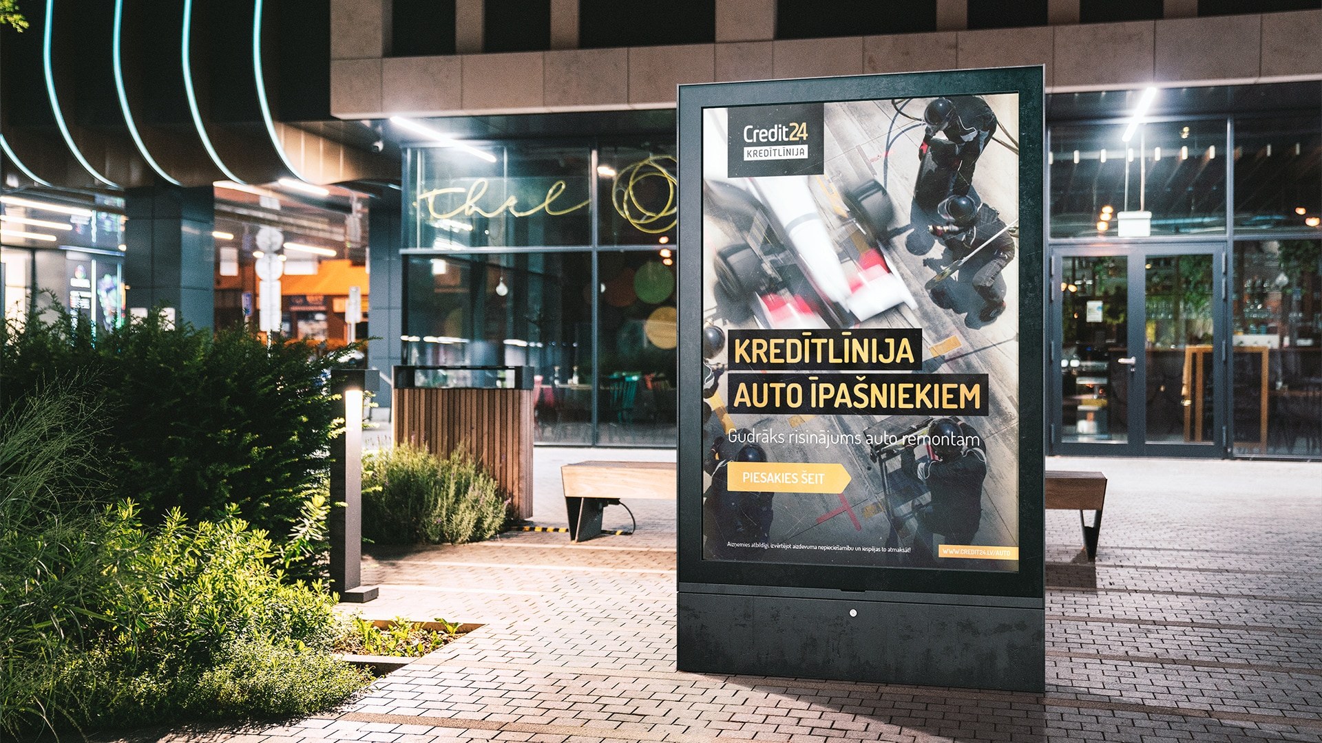 Credit24 Carloan Credit24 Carloan OOH reklaam